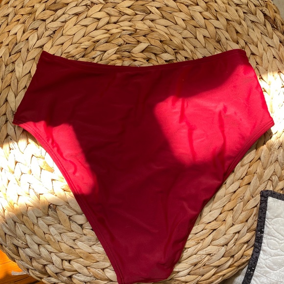 Cupshe Bikini Set - Picture 3 of 4